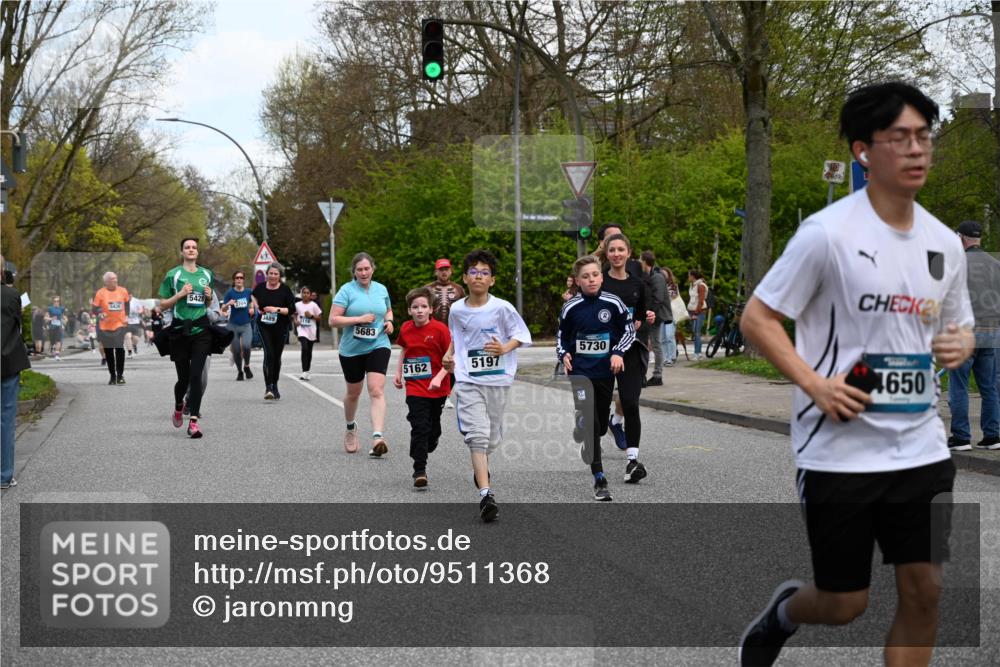 12.04.2026 - 45. Internationalen Wilhelmsburger Insellauf J. Mangold http://msf.ph/oto/9511368 12.04.2026 13:02:45 Ziel 4235, 3128, 5175, 3510, 4618, 4617, 4990, 3170, 4719, 4854, 3761, 4253, 5022, 4239, 3618, 3784, 5329, 5330, 4099, 4576, 4100, 2023, 5091, 5072, 5061, 4858, 5730, 4760, 5197, 5077, 5151, 4805, 4797, 4123, 4650, 4650, 5162, 4816, 3454, 3062, 4523, 2704, 4413, 5428, 2938, 5116, 4267, 2939, 5138, 3489, 3489, 5683, 5436, 3313, 5470, 4743, 4323, 3962, 3652 meine-sportfotos.de