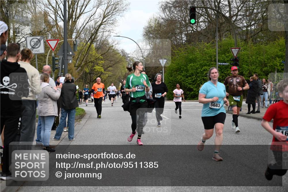 12.04.2026 - 45. Internationalen Wilhelmsburger Insellauf J. Mangold http://msf.ph/oto/9511385 12.04.2026 13:02:47 Ziel 3510, 4618, 4617, 4990, 3170, 4719, 4854, 3761, 4253, 5022, 4239, 3618, 3784, 5329, 5330, 4099, 4576, 4100, 2023, 5091, 5072, 5061, 4858, 5730, 4760, 5197, 5077, 5151, 4805, 4797, 4123, 4650, 5162, 4816, 3454, 3062, 4523, 2704, 4413, 5428, 2938, 5116, 4267, 2939, 5138, 3489, 5683, 5683, 5436, 3313, 5470, 4743, 4323, 3962, 3652 meine-sportfotos.de
