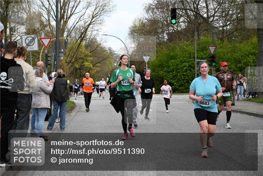 12.04.2026 - 45. Internationalen Wilhelmsburger Insellauf J. Mangold http://msf.ph/oto/9511390 12.04.2026 13:02:48 Ziel 4618, 4617, 4990, 3170, 4719, 4854, 3761, 4253, 5022, 4239, 3618, 3784, 5329, 5330, 4099, 4576, 4100, 2023, 5091, 5072, 5061, 4858, 5730, 4760, 5197, 5077, 5151, 4805, 4797, 4123, 4650, 5162, 4816, 5162, 4816, 3454, 3062, 4523, 2704, 4413, 5428, 2938, 5116, 4267, 2939, 5138, 3489, 5683, 5436, 3313, 5470, 4743, 4323, 3962, 3652 meine-sportfotos.de