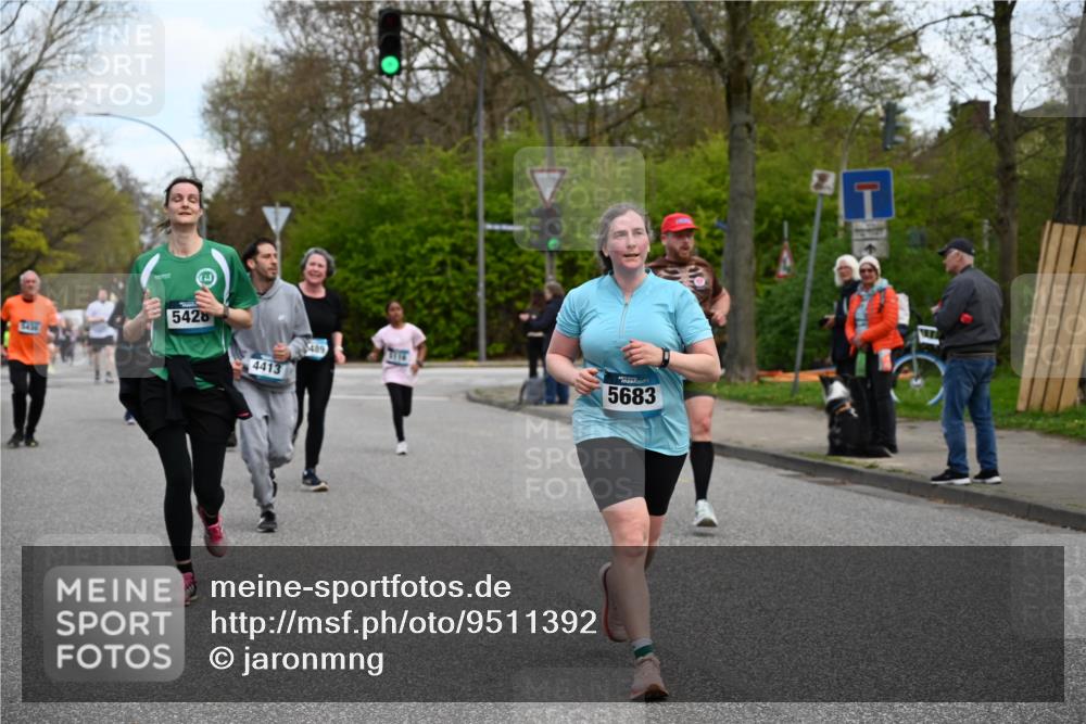 12.04.2026 - 45. Internationalen Wilhelmsburger Insellauf J. Mangold http://msf.ph/oto/9511392 12.04.2026 13:02:48 Ziel 4618, 4617, 4990, 3170, 4719, 4854, 3761, 4253, 5022, 4239, 3618, 3784, 5329, 5330, 4099, 4576, 4100, 2023, 5091, 5072, 5061, 4858, 5730, 4760, 5197, 5077, 5151, 4805, 4797, 4123, 4650, 5162, 4816, 5162, 4816, 3454, 3062, 4523, 2704, 4413, 5428, 2938, 5116, 4267, 2939, 5138, 3489, 5683, 5436, 3313, 5470, 4743, 4323, 3962, 3652 meine-sportfotos.de