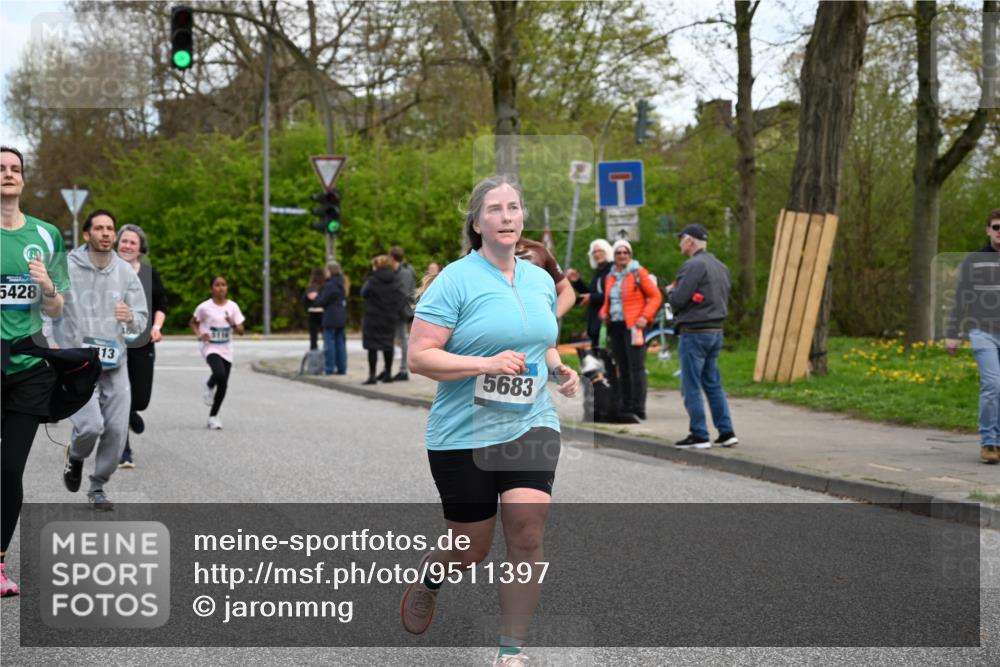 12.04.2026 - 45. Internationalen Wilhelmsburger Insellauf J. Mangold http://msf.ph/oto/9511397 12.04.2026 13:02:49 Ziel 4618, 4617, 4990, 3170, 4719, 4854, 3761, 4253, 5022, 4239, 3618, 3784, 5329, 5330, 4099, 4576, 4100, 2023, 5091, 5072, 5061, 4858, 5730, 4760, 5197, 5077, 5151, 4805, 4797, 4123, 4650, 5162, 4816, 3454, 3062, 4523, 2704, 4413, 5428, 2938, 5116, 4267, 2939, 5138, 3489, 5683, 5436, 3313, 5470, 4743, 4323, 3962, 3652, 2642 meine-sportfotos.de