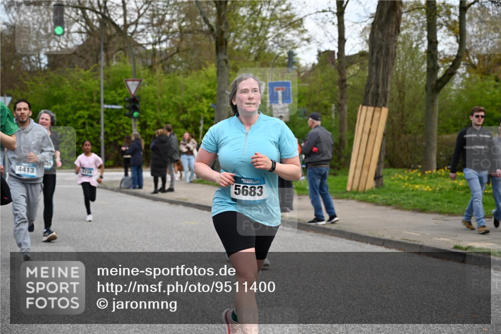 12.04.2026 - 45. Internationalen Wilhelmsburger Insellauf J. Mangold http://msf.ph/oto/9511400 12.04.2026 13:02:49 Ziel 4618, 4617, 4990, 3170, 4719, 4854, 3761, 4253, 5022, 4239, 3618, 3784, 5329, 5330, 4099, 4576, 4100, 2023, 5091, 5072, 5061, 4858, 5730, 4760, 5197, 5077, 5151, 4805, 4797, 4123, 4650, 5162, 4816, 3454, 3062, 4523, 2704, 4413, 5428, 2938, 5116, 4267, 2939, 5138, 3489, 5683, 5436, 3313, 5470, 4743, 4323, 3962, 3652, 2642 meine-sportfotos.de