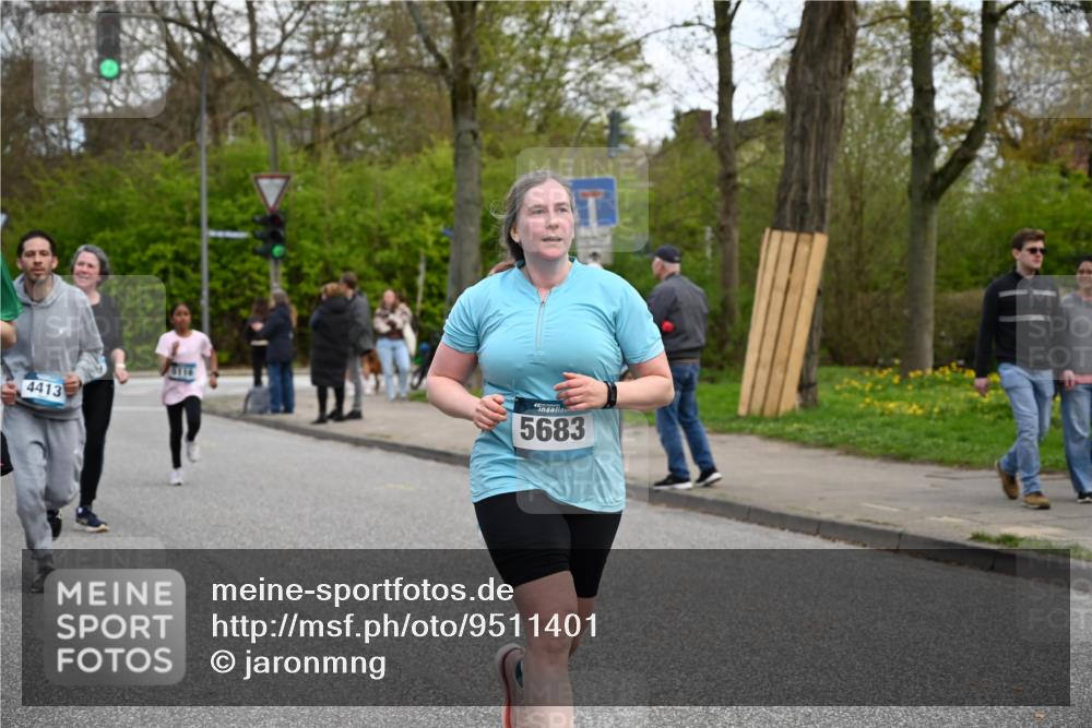 12.04.2026 - 45. Internationalen Wilhelmsburger Insellauf J. Mangold http://msf.ph/oto/9511401 12.04.2026 13:02:49 Ziel 4618, 4617, 4990, 3170, 4719, 4854, 3761, 4253, 5022, 4239, 3618, 3784, 5329, 5330, 4099, 4576, 4100, 2023, 5091, 5072, 5061, 4858, 5730, 4760, 5197, 5077, 5151, 4805, 4797, 4123, 4650, 5162, 4816, 3454, 3062, 4523, 2704, 4413, 5428, 2938, 5116, 4267, 2939, 5138, 3489, 5683, 5436, 3313, 5470, 4743, 4323, 3962, 3652, 2642 meine-sportfotos.de