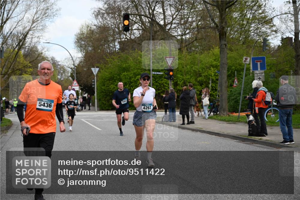 12.04.2026 - 45. Internationalen Wilhelmsburger Insellauf J. Mangold http://msf.ph/oto/9511422 12.04.2026 13:02:54 Ziel 3784, 5329, 5330, 4099, 4576, 4100, 2023, 5091, 5072, 5061, 4858, 5730, 4760, 5197, 5077, 5151, 4805, 4797, 4123, 4650, 5162, 4816, 3454, 3062, 4523, 2704, 4413, 5428, 2938, 5116, 4267, 2939, 5138, 3489, 5683, 5436, 3313, 5470, 4743, 4323, 3962, 3652, 2642, 4780, 5063, 2508, 5200 meine-sportfotos.de