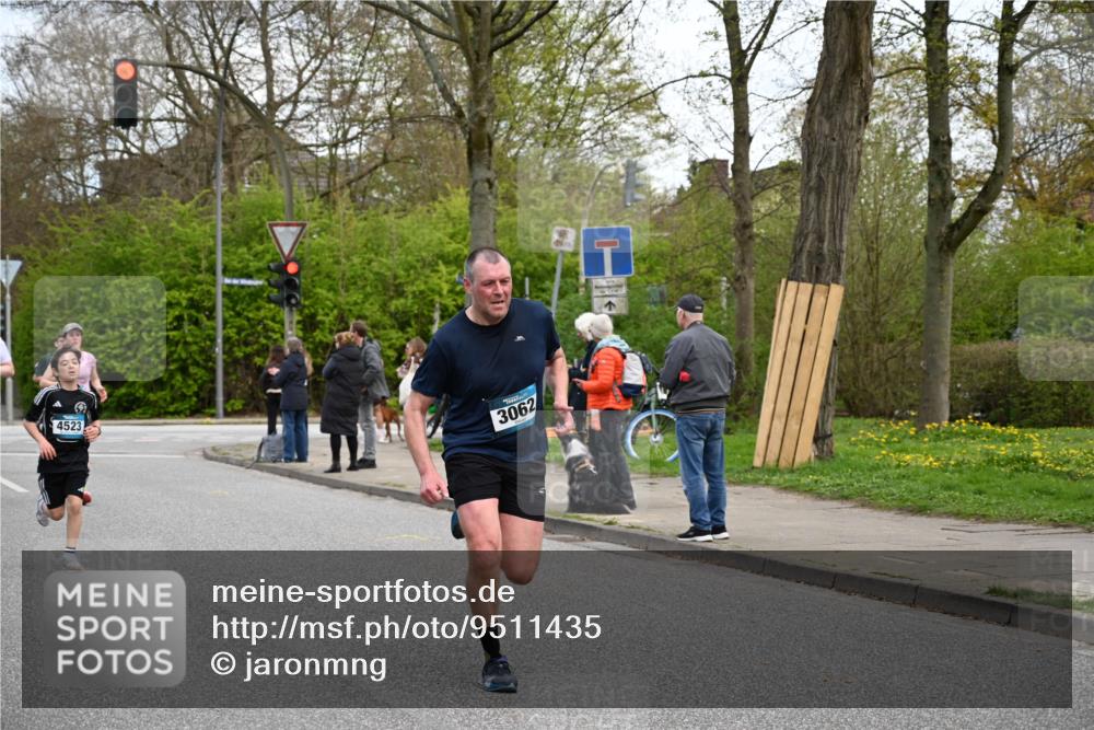 12.04.2026 - 45. Internationalen Wilhelmsburger Insellauf J. Mangold http://msf.ph/oto/9511435 12.04.2026 13:02:57 Ziel 2023, 5091, 5072, 5061, 4858, 5730, 4760, 5197, 5077, 5151, 4805, 4797, 4123, 4650, 5162, 4816, 3454, 3062, 4523, 2704, 4413, 5428, 2938, 5116, 4267, 2939, 5138, 3489, 3489, 5683, 5436, 3313, 5470, 4743, 4323, 3962, 3652, 3652, 2642, 4780, 5063, 2508, 5200, 5208, 4842, 2287, 4843, 4526 meine-sportfotos.de