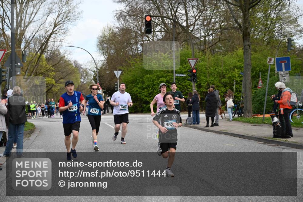 12.04.2026 - 45. Internationalen Wilhelmsburger Insellauf J. Mangold http://msf.ph/oto/9511444 12.04.2026 13:02:58 Ziel 5072, 5061, 4858, 5730, 4760, 5197, 5077, 5151, 4805, 4797, 4123, 4650, 5162, 4816, 3454, 3062, 4523, 2704, 4413, 5428, 2938, 5116, 4267, 2939, 5138, 3489, 5683, 5436, 3313, 5470, 4743, 4323, 3962, 3652, 2642, 4780, 5063, 2508, 5200, 5208, 4842, 2287, 4843, 4526, 5475, 2007, 3523 meine-sportfotos.de