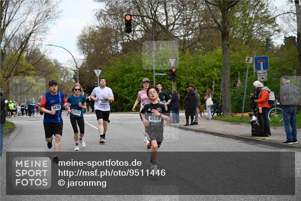 12.04.2026 - 45. Internationalen Wilhelmsburger Insellauf J. Mangold http://msf.ph/oto/9511446 12.04.2026 13:02:58 Ziel 5072, 5061, 4858, 5730, 4760, 5197, 5077, 5151, 4805, 4797, 4123, 4650, 5162, 4816, 3454, 3062, 4523, 2704, 4413, 5428, 2938, 5116, 4267, 2939, 5138, 3489, 5683, 5436, 3313, 5470, 4743, 4323, 3962, 3652, 2642, 4780, 5063, 2508, 5200, 5208, 4842, 2287, 4843, 4526, 5475, 2007, 3523 meine-sportfotos.de
