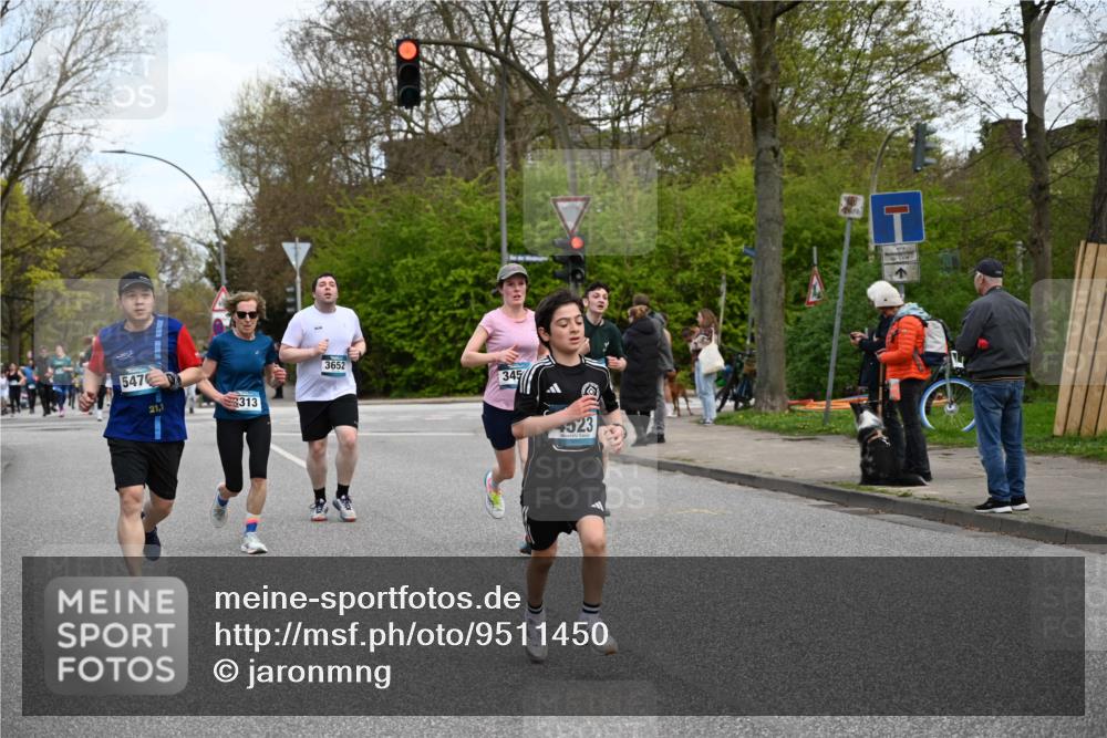 12.04.2026 - 45. Internationalen Wilhelmsburger Insellauf J. Mangold http://msf.ph/oto/9511450 12.04.2026 13:02:59 Ziel 5072, 5061, 4858, 5730, 4760, 5197, 5077, 5151, 4805, 4797, 4123, 4650, 5162, 4816, 3454, 3062, 4523, 2704, 4413, 5428, 2938, 5116, 4267, 2939, 5138, 3489, 5683, 5683, 5436, 3313, 5470, 4743, 4323, 3962, 3652, 2642, 4780, 5063, 2508, 5200, 5208, 4842, 2287, 4843, 4526, 5475, 2007, 3523 meine-sportfotos.de