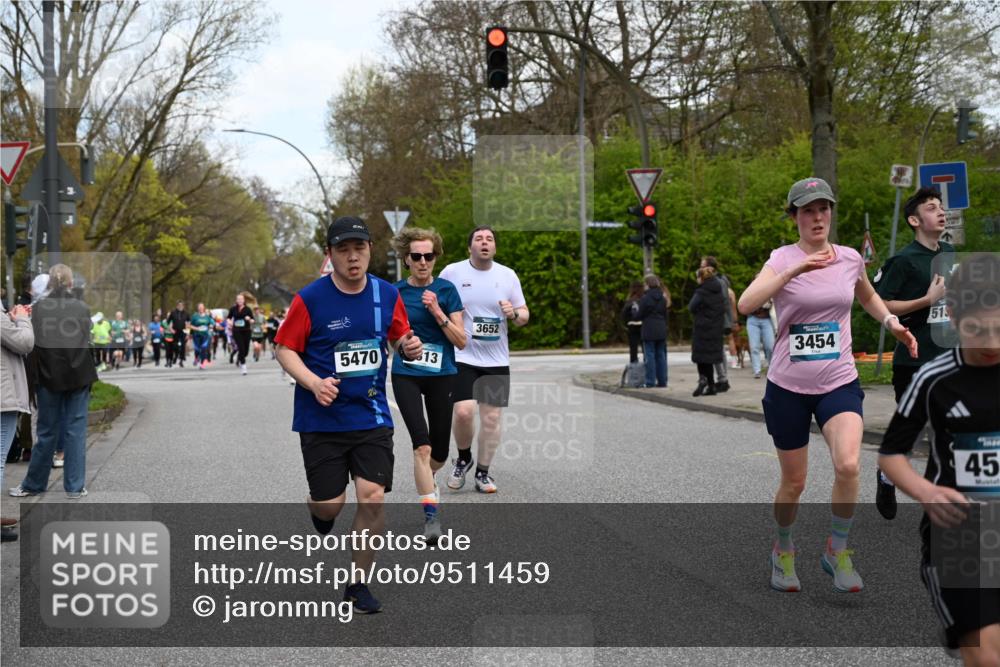 12.04.2026 - 45. Internationalen Wilhelmsburger Insellauf J. Mangold http://msf.ph/oto/9511459 12.04.2026 13:03:00 Ziel 5061, 4858, 5730, 4760, 5197, 5077, 5151, 4805, 4797, 4123, 4650, 5162, 4816, 3454, 3062, 4523, 2704, 4413, 5428, 2938, 5116, 4267, 2939, 5138, 3489, 5683, 5436, 3313, 5470, 4743, 4323, 3962, 3652, 2642, 4780, 5063, 2508, 5200, 5208, 4842, 2287, 4843, 4526, 5475, 2007, 3523, 4217, 5433 meine-sportfotos.de