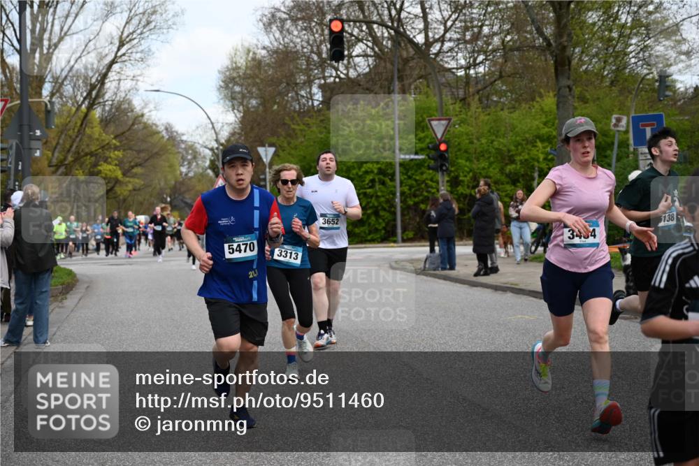 12.04.2026 - 45. Internationalen Wilhelmsburger Insellauf J. Mangold http://msf.ph/oto/9511460 12.04.2026 13:03:00 Ziel 5061, 4858, 5730, 4760, 5197, 5077, 5151, 4805, 4797, 4123, 4650, 5162, 4816, 3454, 3062, 4523, 2704, 4413, 5428, 2938, 5116, 4267, 2939, 5138, 3489, 5683, 5436, 3313, 5470, 4743, 4323, 3962, 3652, 2642, 4780, 5063, 2508, 5200, 5208, 4842, 2287, 4843, 4526, 5475, 2007, 3523, 4217, 5433 meine-sportfotos.de