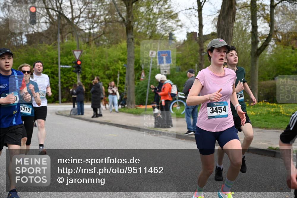 12.04.2026 - 45. Internationalen Wilhelmsburger Insellauf J. Mangold http://msf.ph/oto/9511462 12.04.2026 13:03:00 Ziel 5061, 4858, 5730, 4760, 5197, 5077, 5151, 4805, 4797, 4123, 4650, 5162, 4816, 3454, 3062, 4523, 2704, 4413, 5428, 2938, 5116, 4267, 2939, 5138, 3489, 5683, 5436, 3313, 5470, 4743, 4323, 3962, 3652, 2642, 4780, 5063, 2508, 5200, 5208, 4842, 2287, 4843, 4526, 5475, 2007, 3523, 4217, 5433 meine-sportfotos.de