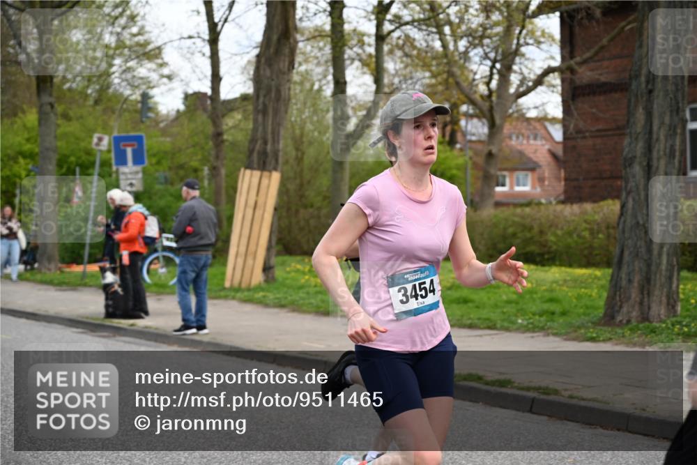 12.04.2026 - 45. Internationalen Wilhelmsburger Insellauf J. Mangold http://msf.ph/oto/9511465 12.04.2026 13:03:00 Ziel 5061, 4858, 5730, 4760, 5197, 5077, 5151, 4805, 4797, 4123, 4650, 5162, 4816, 3454, 3062, 4523, 2704, 4413, 5428, 2938, 5116, 4267, 2939, 5138, 3489, 5683, 5436, 3313, 5470, 4743, 4323, 3962, 3652, 2642, 4780, 5063, 2508, 5200, 5208, 4842, 2287, 4843, 4526, 5475, 2007, 3523, 4217, 5433 meine-sportfotos.de