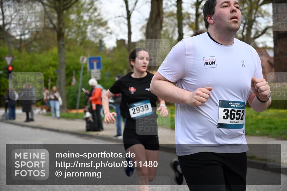 12.04.2026 - 45. Internationalen Wilhelmsburger Insellauf J. Mangold http://msf.ph/oto/9511480 12.04.2026 13:03:04 Ziel 5077, 5151, 4805, 4797, 4123, 4650, 5162, 4816, 3454, 3062, 4523, 2704, 4413, 5428, 2938, 5116, 4267, 2939, 5138, 3489, 5683, 5436, 3313, 5470, 4743, 4323, 3962, 3652, 2642, 4780, 5063, 2508, 2508, 5200, 5208, 4842, 2287, 4843, 4526, 5475, 2007, 3523, 4217, 5433, 5430, 5105, 2580, 2412, 5448, 5150 meine-sportfotos.de