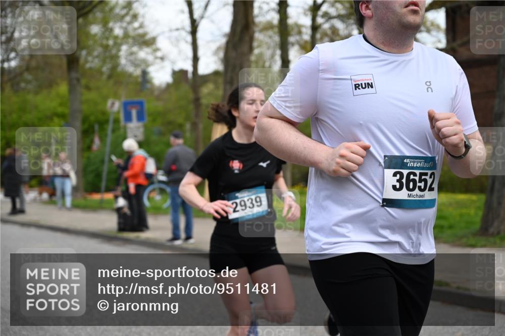 12.04.2026 - 45. Internationalen Wilhelmsburger Insellauf J. Mangold http://msf.ph/oto/9511481 12.04.2026 13:03:04 Ziel 5077, 5151, 4805, 4797, 4123, 4650, 5162, 4816, 3454, 3062, 4523, 2704, 4413, 5428, 2938, 5116, 4267, 2939, 5138, 3489, 5683, 5436, 3313, 5470, 4743, 4323, 3962, 3652, 2642, 4780, 5063, 2508, 2508, 5200, 5208, 4842, 2287, 4843, 4526, 5475, 2007, 3523, 4217, 5433, 5430, 5105, 2580, 2412, 5448, 5150 meine-sportfotos.de