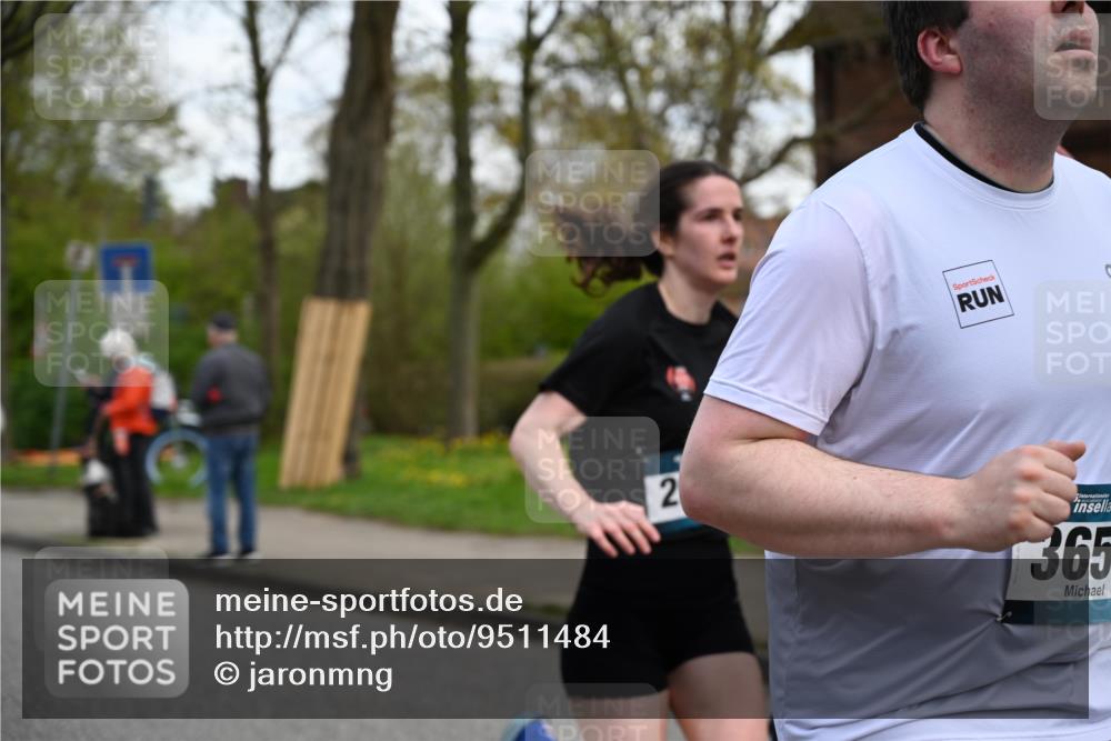12.04.2026 - 45. Internationalen Wilhelmsburger Insellauf J. Mangold http://msf.ph/oto/9511484 12.04.2026 13:03:04 Ziel 5077, 5151, 4805, 4797, 4123, 4650, 5162, 4816, 3454, 3062, 4523, 2704, 4413, 5428, 2938, 5116, 4267, 2939, 5138, 3489, 5683, 5436, 3313, 5470, 4743, 4323, 3962, 3652, 2642, 4780, 5063, 2508, 2508, 5200, 5208, 4842, 2287, 4843, 4526, 5475, 2007, 3523, 4217, 5433, 5430, 5105, 2580, 2412, 5448, 5150 meine-sportfotos.de