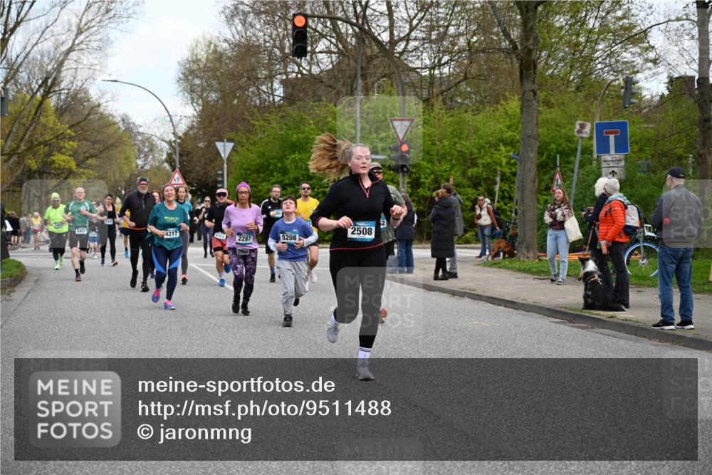 12.04.2026 - 45. Internationalen Wilhelmsburger Insellauf J. Mangold http://msf.ph/oto/9511488 12.04.2026 13:03:11 Ziel 5162, 4816, 3454, 3062, 4523, 2704, 4413, 5428, 2938, 5116, 4267, 2939, 5138, 3489, 5683, 5436, 3313, 5470, 4743, 4323, 3962, 3652, 2642, 4780, 5063, 2508, 5200, 5208, 4842, 2287, 4843, 4526, 5475, 2007, 3523, 4217, 5433, 5430, 5105, 2580, 2412, 5448, 5150, 5668, 5198, 4372, 3737, 3736, 4373, 3883, 5662, 5252 meine-sportfotos.de