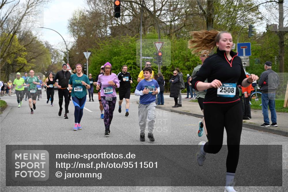 12.04.2026 - 45. Internationalen Wilhelmsburger Insellauf J. Mangold http://msf.ph/oto/9511501 12.04.2026 13:03:13 Ziel 5162, 4816, 3454, 3062, 4523, 2704, 4413, 5428, 2938, 5116, 4267, 2939, 5138, 3489, 5683, 5436, 3313, 5470, 4743, 4323, 3962, 3652, 2642, 2642, 4780, 5063, 2508, 5200, 5208, 4842, 2287, 4843, 4526, 5475, 2007, 3523, 4217, 5433, 5430, 5105, 5430, 5105, 2580, 2412, 5448, 5150, 5668, 5198, 4372, 3737, 3736, 4373, 3883, 5662, 5252, 4032 meine-sportfotos.de