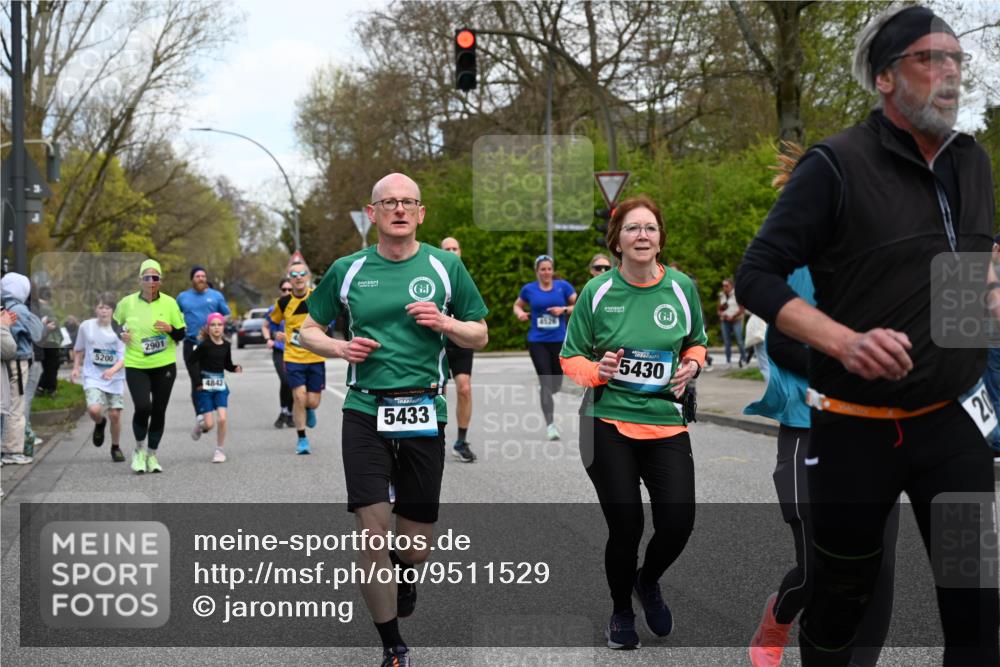 12.04.2026 - 45. Internationalen Wilhelmsburger Insellauf J. Mangold http://msf.ph/oto/9511529 12.04.2026 13:03:19 Ziel 5428, 2938, 5116, 4267, 2939, 5138, 3489, 5683, 5436, 3313, 5470, 4743, 4323, 3962, 3652, 2642, 4780, 5063, 2508, 5200, 5208, 5208, 4842, 2287, 4843, 4526, 5475, 2007, 3523, 4217, 5433, 5430, 5105, 2580, 2412, 5448, 5150, 5668, 5198, 4372, 3737, 3736, 4373, 3883, 5662, 5252, 4032, 4345, 2369, 3768, 5155 meine-sportfotos.de