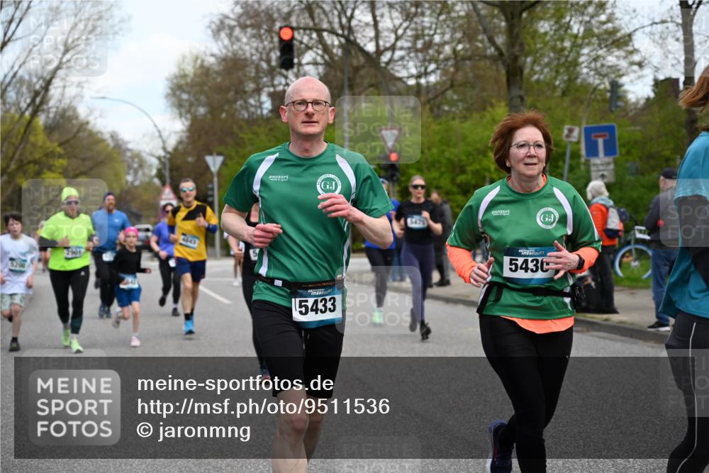 12.04.2026 - 45. Internationalen Wilhelmsburger Insellauf J. Mangold http://msf.ph/oto/9511536 12.04.2026 13:03:19 Ziel 5428, 2938, 5116, 4267, 2939, 5138, 3489, 5683, 5436, 3313, 5470, 4743, 4323, 3962, 3652, 2642, 4780, 5063, 2508, 5200, 5208, 5208, 4842, 2287, 4843, 4526, 5475, 2007, 3523, 4217, 5433, 5430, 5105, 2580, 2412, 5448, 5150, 5668, 5198, 4372, 3737, 3736, 4373, 3883, 5662, 5252, 4032, 4345, 2369, 3768, 5155 meine-sportfotos.de