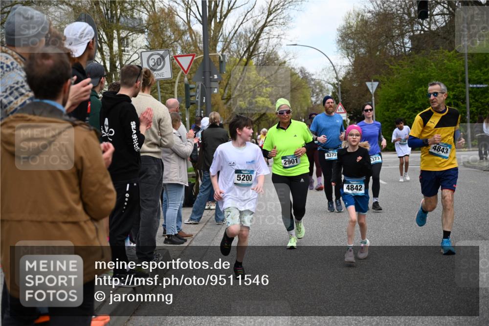 12.04.2026 - 45. Internationalen Wilhelmsburger Insellauf J. Mangold http://msf.ph/oto/9511546 12.04.2026 13:03:21 Ziel 5138, 3489, 5683, 5436, 3313, 5470, 4743, 4323, 3962, 3652, 2642, 4780, 5063, 2508, 5200, 5208, 4842, 2287, 4843, 4526, 4843, 4526, 5475, 2007, 3523, 4217, 5433, 5430, 5105, 2580, 2412, 5448, 5150, 5668, 5198, 4372, 3737, 3736, 4373, 3883, 5662, 5252, 4032, 4345, 2369, 3768, 5155, 4226, 5250, 4247, 2715, 4260 meine-sportfotos.de