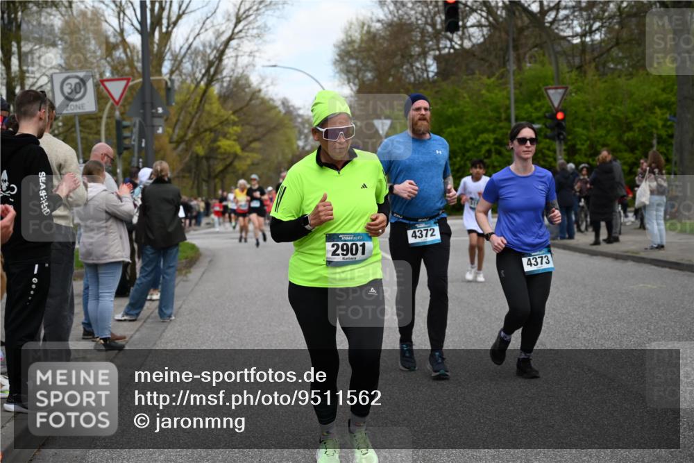 12.04.2026 - 45. Internationalen Wilhelmsburger Insellauf J. Mangold http://msf.ph/oto/9511562 12.04.2026 13:03:24 Ziel 5683, 5436, 3313, 5470, 4743, 4323, 3962, 3652, 2642, 4780, 5063, 2508, 5200, 5208, 4842, 2287, 4843, 4526, 5475, 2007, 3523, 4217, 5433, 4217, 5433, 5430, 5105, 2580, 2412, 5448, 5150, 5668, 5198, 4372, 3737, 3736, 4373, 3883, 5662, 5252, 4032, 4032, 4345, 2369, 3768, 5155, 4226, 5250, 4247, 2715, 4260, 3034 meine-sportfotos.de