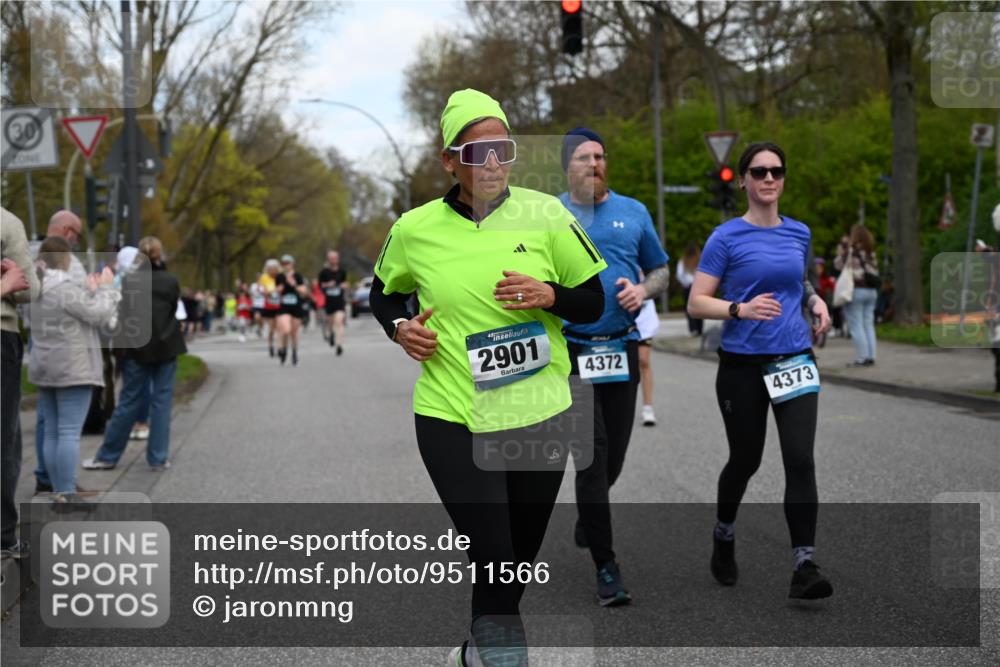12.04.2026 - 45. Internationalen Wilhelmsburger Insellauf J. Mangold http://msf.ph/oto/9511566 12.04.2026 13:03:24 Ziel 5683, 5436, 3313, 5470, 4743, 4323, 3962, 3652, 2642, 4780, 5063, 2508, 5200, 5208, 4842, 2287, 4843, 4526, 5475, 2007, 3523, 4217, 5433, 4217, 5433, 5430, 5105, 2580, 2412, 5448, 5150, 5668, 5198, 4372, 3737, 3736, 4373, 3883, 5662, 5252, 4032, 4032, 4345, 2369, 3768, 5155, 4226, 5250, 4247, 2715, 4260, 3034 meine-sportfotos.de