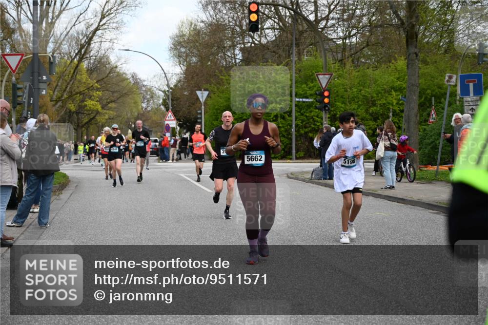 12.04.2026 - 45. Internationalen Wilhelmsburger Insellauf J. Mangold http://msf.ph/oto/9511571 12.04.2026 13:03:26 Ziel 5436, 3313, 5470, 4743, 4323, 3962, 3652, 2642, 4780, 5063, 2508, 5200, 5208, 4842, 2287, 4843, 4526, 5475, 2007, 3523, 4217, 5433, 5430, 5105, 2580, 2412, 2580, 2412, 5448, 5150, 5668, 5198, 4372, 3737, 3736, 4373, 3883, 5662, 5252, 4032, 4345, 4345, 2369, 3768, 5155, 4226, 5250, 4247, 2715, 4260, 3034, 5469, 2128, 5667, 2089 meine-sportfotos.de