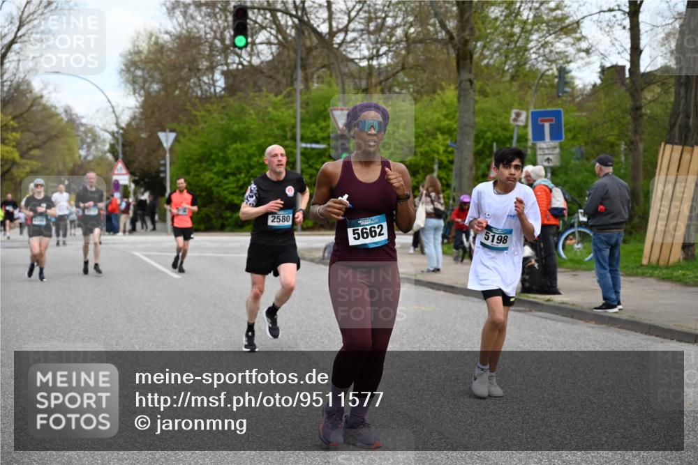 12.04.2026 - 45. Internationalen Wilhelmsburger Insellauf J. Mangold http://msf.ph/oto/9511577 12.04.2026 13:03:27 Ziel 5436, 3313, 5470, 4743, 4323, 3962, 3652, 2642, 4780, 5063, 2508, 5200, 5208, 4842, 2287, 4843, 4526, 5475, 2007, 3523, 4217, 5433, 5430, 5105, 2580, 2412, 5448, 5150, 5668, 5198, 4372, 3737, 3736, 4373, 3883, 5662, 5252, 4032, 4345, 2369, 3768, 5155, 4226, 5250, 4247, 2715, 4260, 3034, 5469, 2128, 5667, 2089 meine-sportfotos.de
