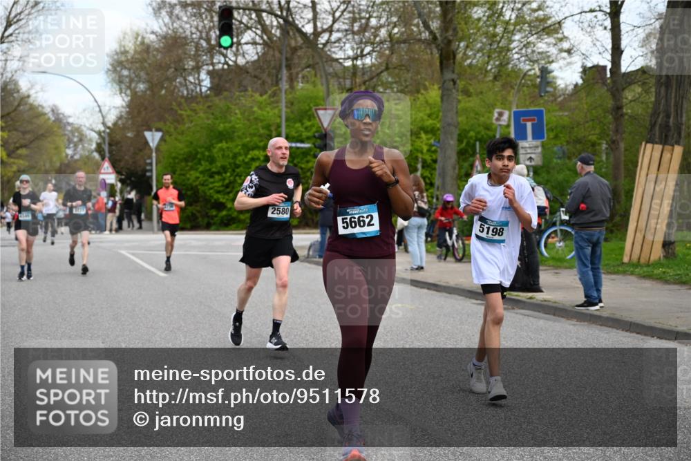 12.04.2026 - 45. Internationalen Wilhelmsburger Insellauf J. Mangold http://msf.ph/oto/9511578 12.04.2026 13:03:27 Ziel 5436, 3313, 5470, 4743, 4323, 3962, 3652, 2642, 4780, 5063, 2508, 5200, 5208, 4842, 2287, 4843, 4526, 5475, 2007, 3523, 4217, 5433, 5430, 5105, 2580, 2412, 5448, 5150, 5668, 5198, 4372, 3737, 3736, 4373, 3883, 5662, 5252, 4032, 4345, 2369, 3768, 5155, 4226, 5250, 4247, 2715, 4260, 3034, 5469, 2128, 5667, 2089 meine-sportfotos.de
