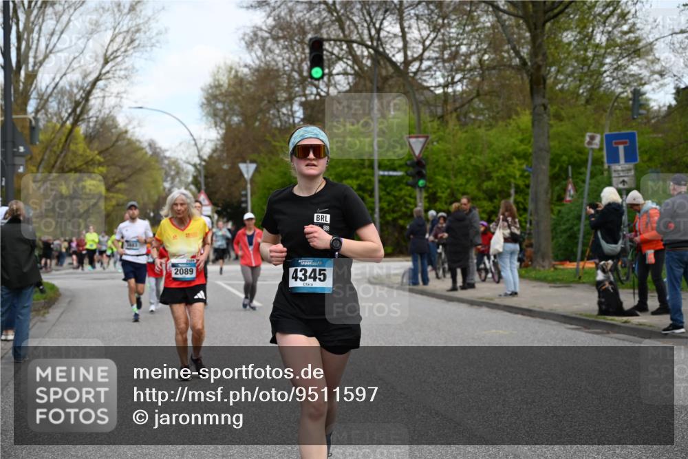 12.04.2026 - 45. Internationalen Wilhelmsburger Insellauf J. Mangold http://msf.ph/oto/9511597 12.04.2026 13:03:34 Ziel 3652, 2642, 4780, 5063, 2508, 5200, 5208, 4842, 2287, 4843, 4526, 5475, 2007, 3523, 4217, 5433, 5430, 5105, 2580, 2412, 5448, 5150, 5668, 5198, 4372, 3737, 3736, 4373, 3883, 5662, 5662, 5252, 4032, 4345, 2369, 3768, 5155, 4226, 5250, 4247, 2715, 4260, 3034, 3034, 5469, 2128, 5667, 2089, 3870, 5193, 2307, 5257 meine-sportfotos.de