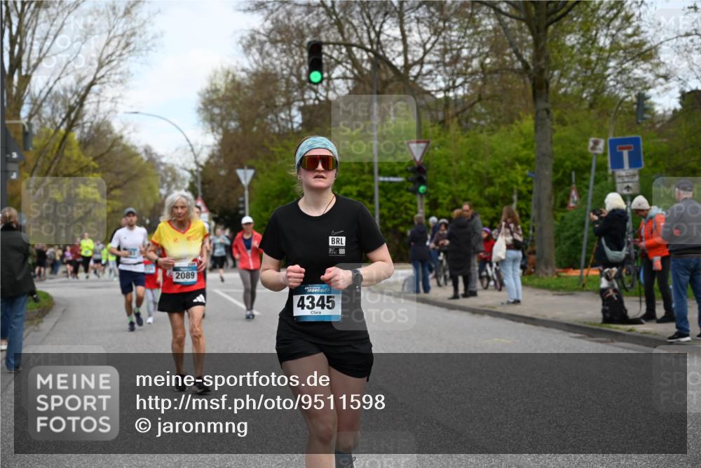 12.04.2026 - 45. Internationalen Wilhelmsburger Insellauf J. Mangold http://msf.ph/oto/9511598 12.04.2026 13:03:34 Ziel 3652, 2642, 4780, 5063, 2508, 5200, 5208, 4842, 2287, 4843, 4526, 5475, 2007, 3523, 4217, 5433, 5430, 5105, 2580, 2412, 5448, 5150, 5668, 5198, 4372, 3737, 3736, 4373, 3883, 5662, 5662, 5252, 4032, 4345, 2369, 3768, 5155, 4226, 5250, 4247, 2715, 4260, 3034, 3034, 5469, 2128, 5667, 2089, 3870, 5193, 2307, 5257 meine-sportfotos.de
