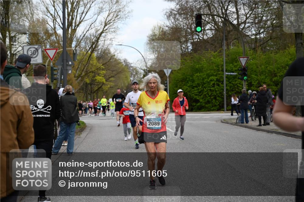 12.04.2026 - 45. Internationalen Wilhelmsburger Insellauf J. Mangold http://msf.ph/oto/9511605 12.04.2026 13:03:35 Ziel 2642, 4780, 5063, 2508, 5200, 5208, 4842, 2287, 4843, 4526, 5475, 2007, 3523, 4217, 5433, 5430, 5105, 2580, 2412, 5448, 5150, 5668, 5198, 4372, 3737, 3736, 4373, 3883, 5662, 5252, 5252, 4032, 4345, 2369, 3768, 5155, 4226, 5250, 4247, 2715, 4260, 3034, 5469, 2128, 5667, 2089, 3870, 5193, 2307, 5257 meine-sportfotos.de