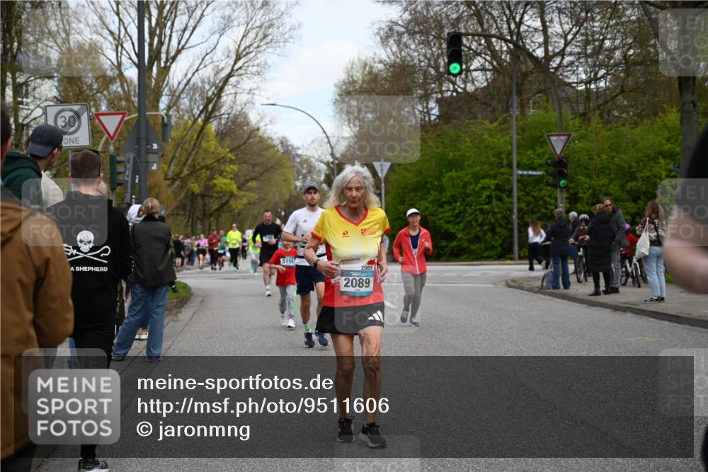 12.04.2026 - 45. Internationalen Wilhelmsburger Insellauf J. Mangold http://msf.ph/oto/9511606 12.04.2026 13:03:35 Ziel 2642, 4780, 5063, 2508, 5200, 5208, 4842, 2287, 4843, 4526, 5475, 2007, 3523, 4217, 5433, 5430, 5105, 2580, 2412, 5448, 5150, 5668, 5198, 4372, 3737, 3736, 4373, 3883, 5662, 5252, 5252, 4032, 4345, 2369, 3768, 5155, 4226, 5250, 4247, 2715, 4260, 3034, 5469, 2128, 5667, 2089, 3870, 5193, 2307, 5257 meine-sportfotos.de