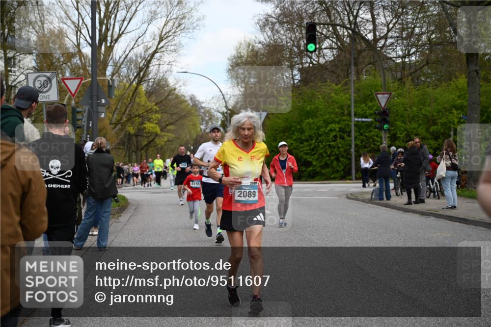 12.04.2026 - 45. Internationalen Wilhelmsburger Insellauf J. Mangold http://msf.ph/oto/9511607 12.04.2026 13:03:35 Ziel 2642, 4780, 5063, 2508, 5200, 5208, 4842, 2287, 4843, 4526, 5475, 2007, 3523, 4217, 5433, 5430, 5105, 2580, 2412, 5448, 5150, 5668, 5198, 4372, 3737, 3736, 4373, 3883, 5662, 5252, 5252, 4032, 4345, 2369, 3768, 5155, 4226, 5250, 4247, 2715, 4260, 3034, 5469, 2128, 5667, 2089, 3870, 5193, 2307, 5257 meine-sportfotos.de