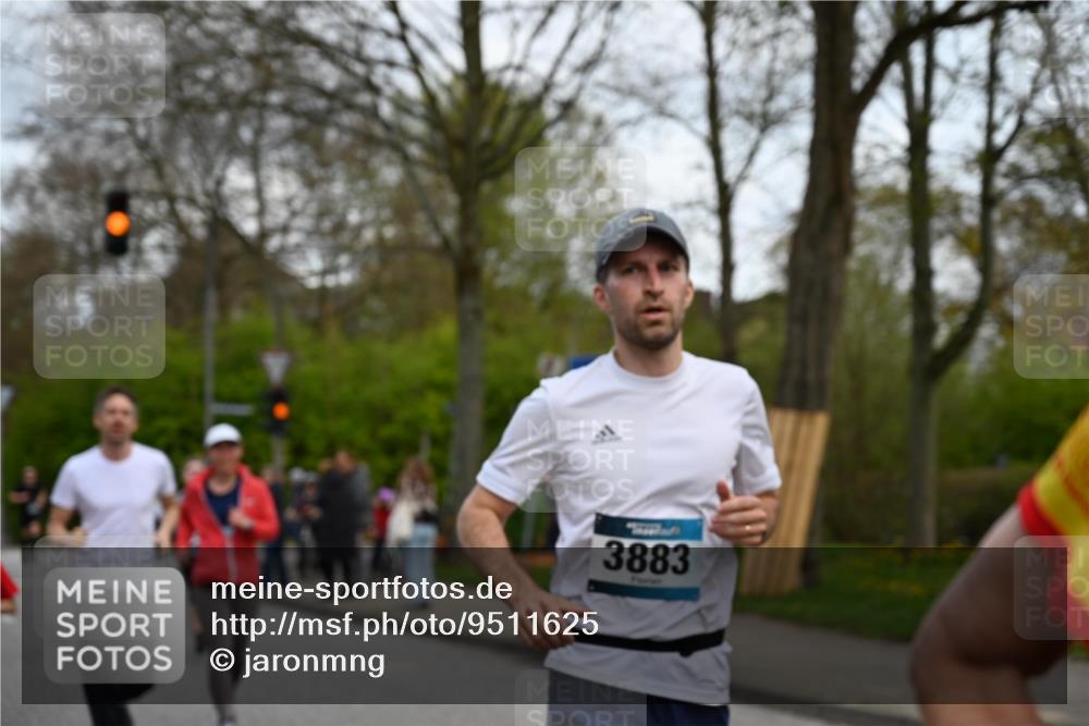 12.04.2026 - 45. Internationalen Wilhelmsburger Insellauf J. Mangold http://msf.ph/oto/9511625 12.04.2026 13:03:38 Ziel 2642, 4780, 5063, 2508, 5200, 5208, 4842, 2287, 4843, 4526, 5475, 2007, 3523, 4217, 5433, 5430, 5105, 2580, 2412, 5448, 5150, 5668, 5198, 4372, 3737, 3736, 4373, 3883, 5662, 5252, 4032, 4345, 4345, 2369, 3768, 5155, 4226, 5250, 4247, 2715, 4260, 3034, 5469, 2128, 5667, 2089, 3870, 5193, 2307, 5257, 4647, 5565, 4600, 5474, 4653 meine-sportfotos.de