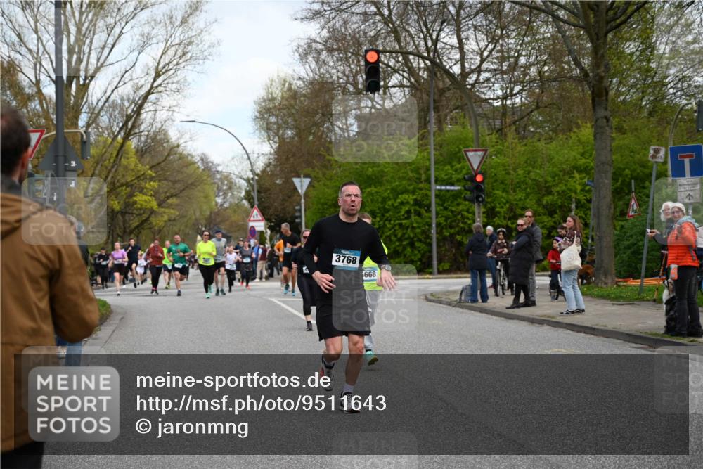 12.04.2026 - 45. Internationalen Wilhelmsburger Insellauf J. Mangold http://msf.ph/oto/9511643 12.04.2026 13:03:41 Ziel 2508, 5200, 5208, 4842, 2287, 4843, 4526, 5475, 2007, 3523, 4217, 5433, 5430, 5105, 2580, 2412, 5448, 5150, 5668, 5198, 4372, 3737, 3736, 4373, 3883, 5662, 5252, 4032, 4345, 2369, 3768, 5155, 3768, 5155, 4226, 5250, 4247, 2715, 4260, 3034, 5469, 2128, 5667, 2089, 3870, 5193, 2307, 5257, 4647, 5565, 4600, 5474, 4653, 5420, 5599, 5620, 4951, 4115 meine-sportfotos.de