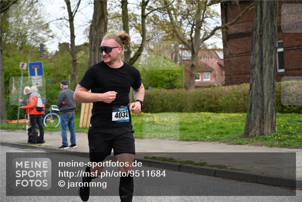 12.04.2026 - 45. Internationalen Wilhelmsburger Insellauf J. Mangold http://msf.ph/oto/9511684 12.04.2026 13:03:47 Ziel 5475, 2007, 3523, 4217, 5433, 5430, 5105, 2580, 2412, 5448, 5150, 5668, 5198, 4372, 3737, 3736, 4373, 3883, 5662, 5252, 4032, 4345, 2369, 3768, 5155, 4226, 5250, 4247, 2715, 4260, 3034, 5469, 2128, 5667, 2089, 3870, 5193, 2307, 5257, 4647, 5565, 4600, 5474, 4653, 5420, 5599, 5620, 4951, 4115, 4351, 4125 meine-sportfotos.de