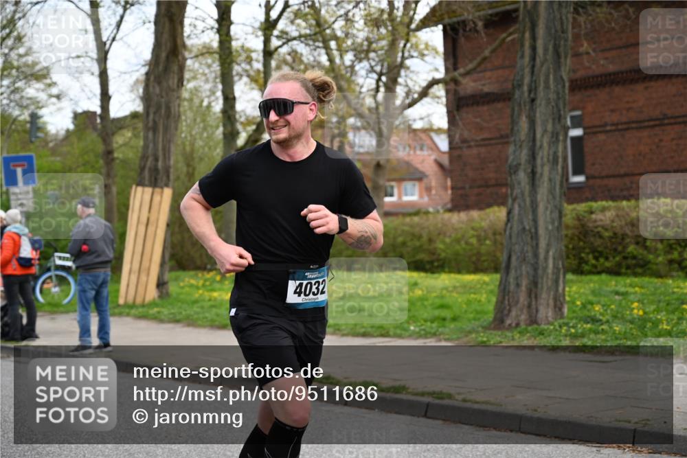 12.04.2026 - 45. Internationalen Wilhelmsburger Insellauf J. Mangold http://msf.ph/oto/9511686 12.04.2026 13:03:47 Ziel 5475, 2007, 3523, 4217, 5433, 5430, 5105, 2580, 2412, 5448, 5150, 5668, 5198, 4372, 3737, 3736, 4373, 3883, 5662, 5252, 4032, 4345, 2369, 3768, 5155, 4226, 5250, 4247, 2715, 4260, 3034, 5469, 2128, 5667, 2089, 3870, 5193, 2307, 5257, 4647, 5565, 4600, 5474, 4653, 5420, 5599, 5620, 4951, 4115, 4351, 4125 meine-sportfotos.de