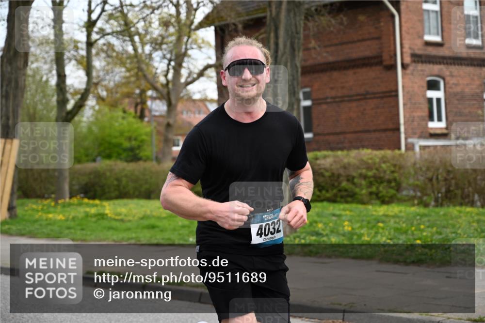12.04.2026 - 45. Internationalen Wilhelmsburger Insellauf J. Mangold http://msf.ph/oto/9511689 12.04.2026 13:03:47 Ziel 5475, 2007, 3523, 4217, 5433, 5430, 5105, 2580, 2412, 5448, 5150, 5668, 5198, 4372, 3737, 3736, 4373, 3883, 5662, 5252, 4032, 4345, 2369, 3768, 5155, 4226, 5250, 4247, 2715, 4260, 3034, 5469, 2128, 5667, 2089, 3870, 5193, 2307, 5257, 4647, 5565, 4600, 5474, 4653, 5420, 5599, 5620, 4951, 4115, 4351, 4125 meine-sportfotos.de