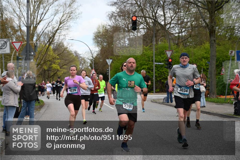 12.04.2026 - 45. Internationalen Wilhelmsburger Insellauf J. Mangold http://msf.ph/oto/9511695 12.04.2026 13:03:49 Ziel 4217, 5433, 5430, 5105, 2580, 2412, 5448, 5150, 5668, 5198, 4372, 3737, 3736, 4373, 3883, 5662, 5252, 4032, 4345, 2369, 3768, 5155, 4226, 5250, 4247, 2715, 4260, 3034, 5469, 2128, 5667, 2089, 5469, 2128, 5667, 2089, 3870, 5193, 2307, 5257, 4647, 5565, 4600, 5474, 4653, 5420, 5599, 5620, 4951, 4115, 4351, 4125 meine-sportfotos.de