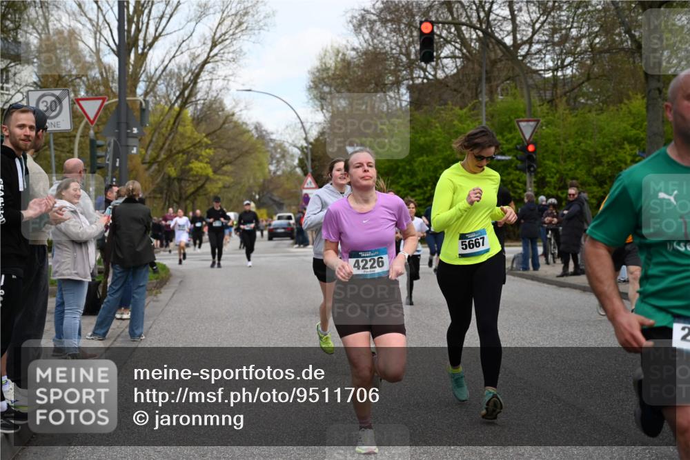 12.04.2026 - 45. Internationalen Wilhelmsburger Insellauf J. Mangold http://msf.ph/oto/9511706 12.04.2026 13:03:50 Ziel 5430, 5105, 2580, 2412, 5448, 5150, 5668, 5198, 4372, 3737, 3736, 4373, 3883, 5662, 5252, 4032, 4345, 2369, 3768, 5155, 4226, 5250, 4247, 2715, 4260, 3034, 5469, 2128, 5667, 2089, 3870, 5193, 2307, 5257, 4647, 5565, 4600, 5474, 4653, 4600, 5474, 4653, 5420, 5599, 5620, 4951, 4115, 4351, 4125, 5248 meine-sportfotos.de