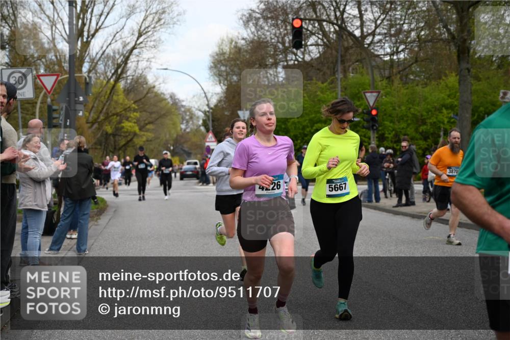 12.04.2026 - 45. Internationalen Wilhelmsburger Insellauf J. Mangold http://msf.ph/oto/9511707 12.04.2026 13:03:50 Ziel 5430, 5105, 2580, 2412, 5448, 5150, 5668, 5198, 4372, 3737, 3736, 4373, 3883, 5662, 5252, 4032, 4345, 2369, 3768, 5155, 4226, 5250, 4247, 2715, 4260, 3034, 5469, 2128, 5667, 2089, 3870, 5193, 2307, 5257, 4647, 5565, 4600, 5474, 4653, 4600, 5474, 4653, 5420, 5599, 5620, 4951, 4115, 4351, 4125, 5248 meine-sportfotos.de