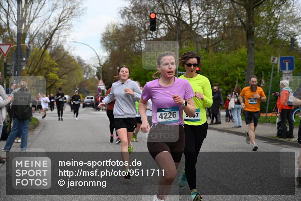 12.04.2026 - 45. Internationalen Wilhelmsburger Insellauf J. Mangold http://msf.ph/oto/9511711 12.04.2026 13:03:50 Ziel 5430, 5105, 2580, 2412, 5448, 5150, 5668, 5198, 4372, 3737, 3736, 4373, 3883, 5662, 5252, 4032, 4345, 2369, 3768, 5155, 4226, 5250, 4247, 2715, 4260, 3034, 5469, 2128, 5667, 2089, 3870, 5193, 2307, 5257, 4647, 5565, 4600, 5474, 4653, 4600, 5474, 4653, 5420, 5599, 5620, 4951, 4115, 4351, 4125, 5248 meine-sportfotos.de