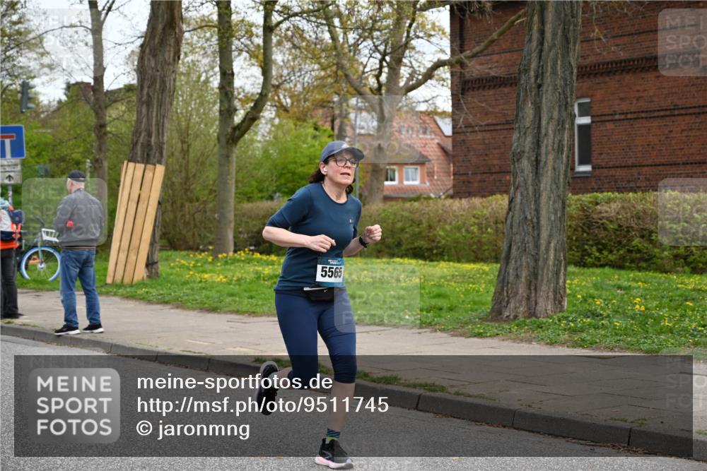 12.04.2026 - 45. Internationalen Wilhelmsburger Insellauf J. Mangold http://msf.ph/oto/9511745 12.04.2026 13:03:58 Ziel 5662, 5252, 4032, 4345, 2369, 3768, 5155, 4226, 5250, 4247, 2715, 4260, 3034, 5469, 2128, 5667, 2089, 3870, 5193, 2307, 5257, 5257, 4647, 5565, 4600, 5474, 4653, 5420, 5599, 5620, 4951, 4115, 4351, 4125, 5248, 5064, 4048, 5423, 5066, 5458, 5728 meine-sportfotos.de