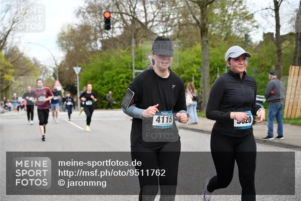 12.04.2026 - 45. Internationalen Wilhelmsburger Insellauf J. Mangold http://msf.ph/oto/9511762 12.04.2026 13:04:01 Ziel 4032, 4345, 2369, 3768, 5155, 4226, 5250, 4247, 2715, 4260, 3034, 5469, 2128, 5667, 2089, 3870, 5193, 2307, 5257, 4647, 5565, 4600, 5474, 4653, 5420, 5599, 5620, 4951, 4115, 4351, 4125, 5248, 5064, 4048, 5423, 5066, 5458, 5728, 5724, 2798 meine-sportfotos.de