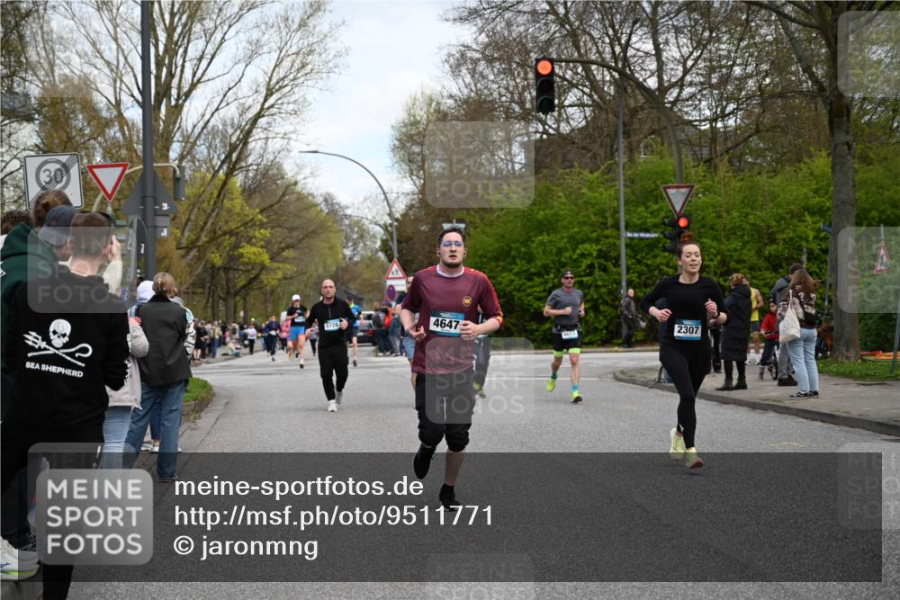 12.04.2026 - 45. Internationalen Wilhelmsburger Insellauf J. Mangold http://msf.ph/oto/9511771 12.04.2026 13:04:03 Ziel 4345, 2369, 3768, 5155, 4226, 5250, 4247, 2715, 4260, 3034, 5469, 2128, 5667, 2089, 3870, 5193, 2307, 5257, 4647, 5565, 4600, 5474, 4653, 5420, 5599, 5420, 5599, 5620, 4951, 4115, 4351, 4125, 5248, 5064, 4048, 5423, 5066, 5458, 5728, 5724, 2798 meine-sportfotos.de