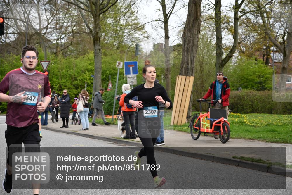 12.04.2026 - 45. Internationalen Wilhelmsburger Insellauf J. Mangold http://msf.ph/oto/9511782 12.04.2026 13:04:04 Ziel 2369, 3768, 5155, 4226, 5250, 4247, 2715, 4260, 3034, 5469, 2128, 5667, 2089, 3870, 5193, 2307, 5257, 4647, 5565, 4600, 5474, 4653, 5420, 5599, 5620, 5620, 4951, 4115, 4351, 4125, 5248, 5064, 4048, 5423, 5066, 5458, 5728, 5724, 2798, 5088 meine-sportfotos.de