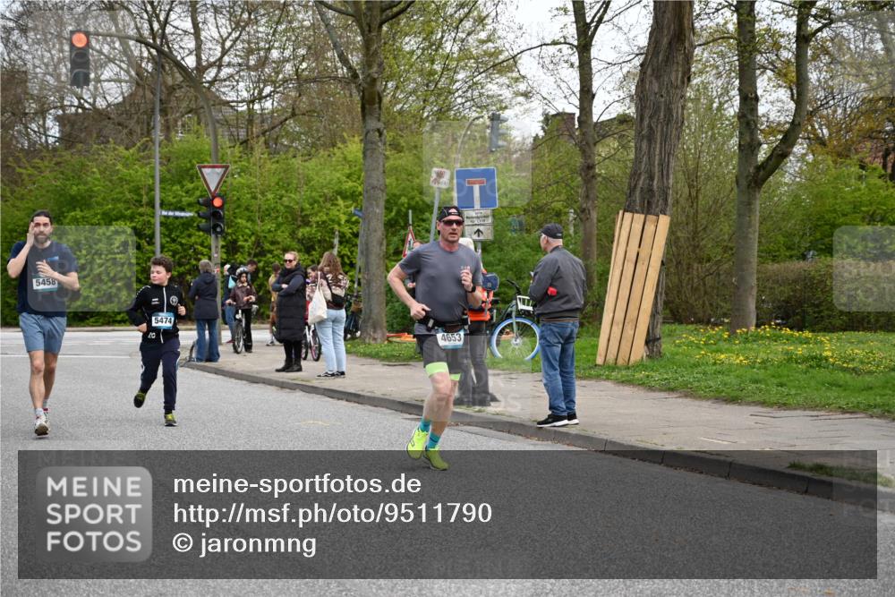 12.04.2026 - 45. Internationalen Wilhelmsburger Insellauf J. Mangold http://msf.ph/oto/9511790 12.04.2026 13:04:06 Ziel 3768, 5155, 4226, 5250, 4247, 2715, 4260, 3034, 5469, 2128, 5667, 2089, 3870, 5193, 2307, 5257, 4647, 5565, 4600, 5474, 4653, 5420, 5599, 5620, 4951, 4115, 4351, 4125, 5248, 5064, 5064, 4048, 5423, 5066, 5458, 5728, 5724, 2798, 5088 meine-sportfotos.de