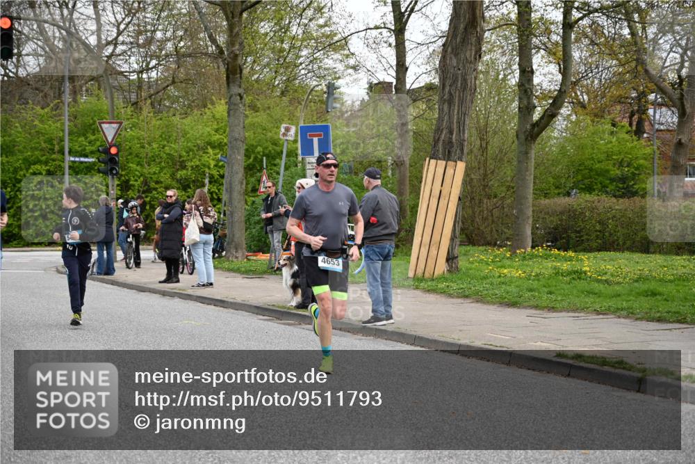 12.04.2026 - 45. Internationalen Wilhelmsburger Insellauf J. Mangold http://msf.ph/oto/9511793 12.04.2026 13:04:07 Ziel 4226, 5250, 4247, 2715, 4260, 3034, 5469, 2128, 5667, 2089, 3870, 5193, 2307, 5257, 4647, 5565, 4600, 5474, 4653, 5420, 5599, 5620, 4951, 4115, 4351, 4125, 5248, 5064, 4048, 5423, 4048, 5423, 5066, 5458, 5728, 5724, 2798, 5088 meine-sportfotos.de