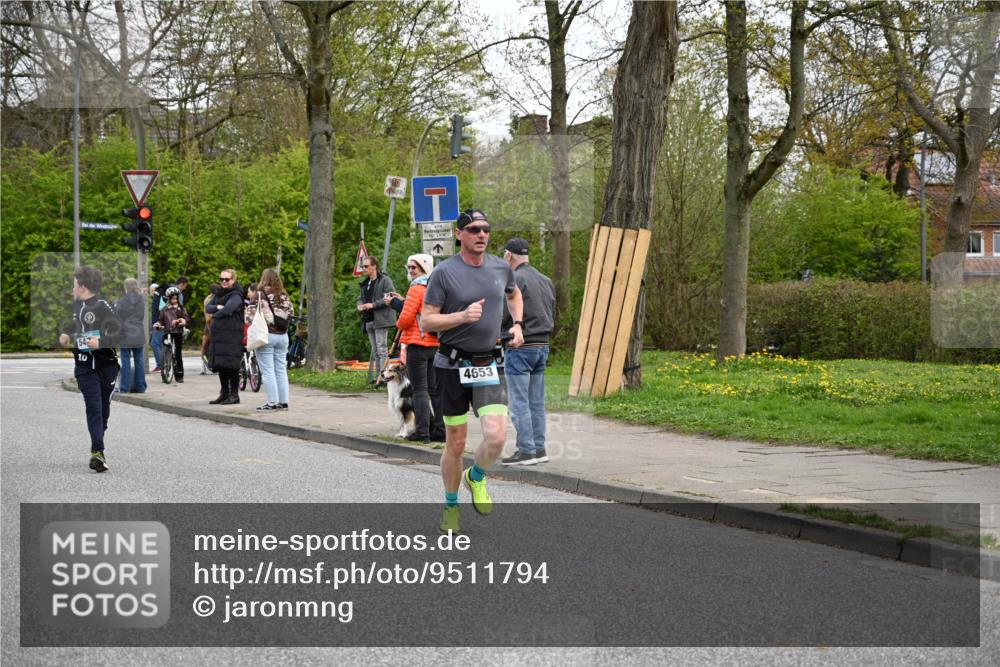 12.04.2026 - 45. Internationalen Wilhelmsburger Insellauf J. Mangold http://msf.ph/oto/9511794 12.04.2026 13:04:07 Ziel 4226, 5250, 4247, 2715, 4260, 3034, 5469, 2128, 5667, 2089, 3870, 5193, 2307, 5257, 4647, 5565, 4600, 5474, 4653, 5420, 5599, 5620, 4951, 4115, 4351, 4125, 5248, 5064, 4048, 5423, 4048, 5423, 5066, 5458, 5728, 5724, 2798, 5088 meine-sportfotos.de